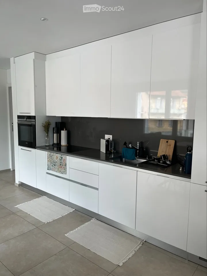 Moderne und helle 2.5-Zimmer-Wohnung für Subunternehmer gesucht – Foto 2 von 5