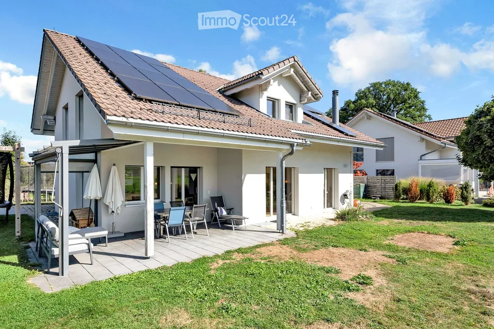 Casa unifamiliare con vista panoramica a Schwarzenburg – foto 2 di 30