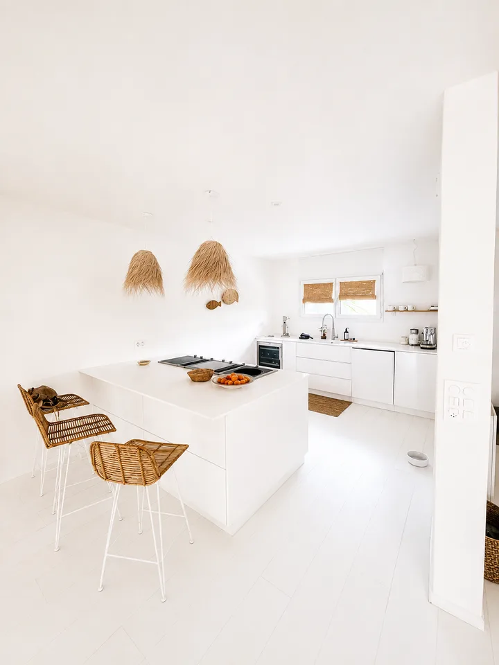 Modernes Einfamilienhaus in Gwatt – grosszügiges Wohnen mit Garten und viel Privatsphäre – Foto 5 von 15