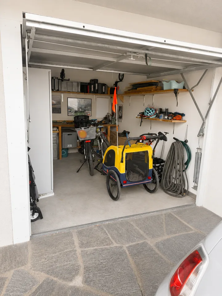 Modernes Einfamilienhaus in Gwatt – grosszügiges Wohnen mit Garten und viel Privatsphäre – Foto 15 von 15
