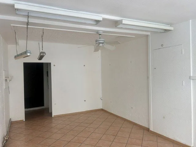 Boutique im Erdgeschoss – Foto 3 von 3