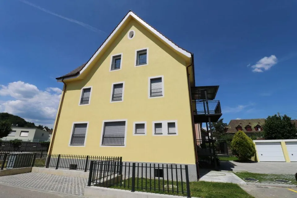 Charmante Dachwohnung im Breitequartier – Foto 2 von 11