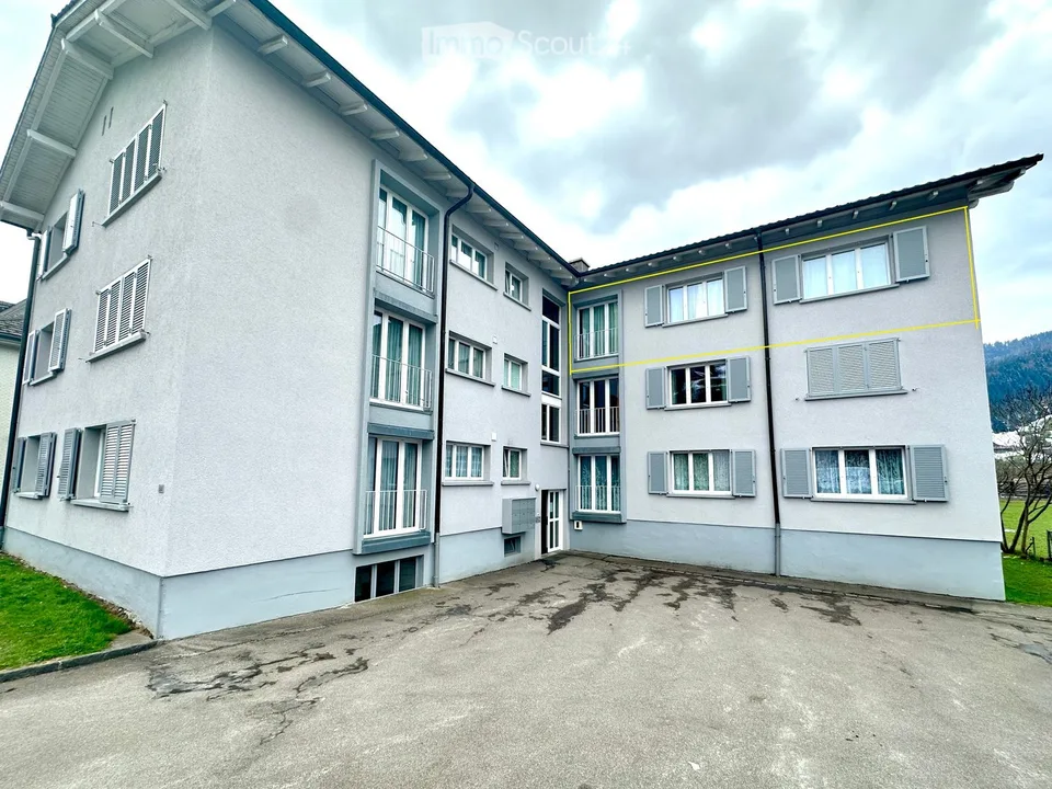 helle 4.5-Zimmer-Wohnung mit Südbalkon und freiem Blick ins Grüne – Foto 8 von 8