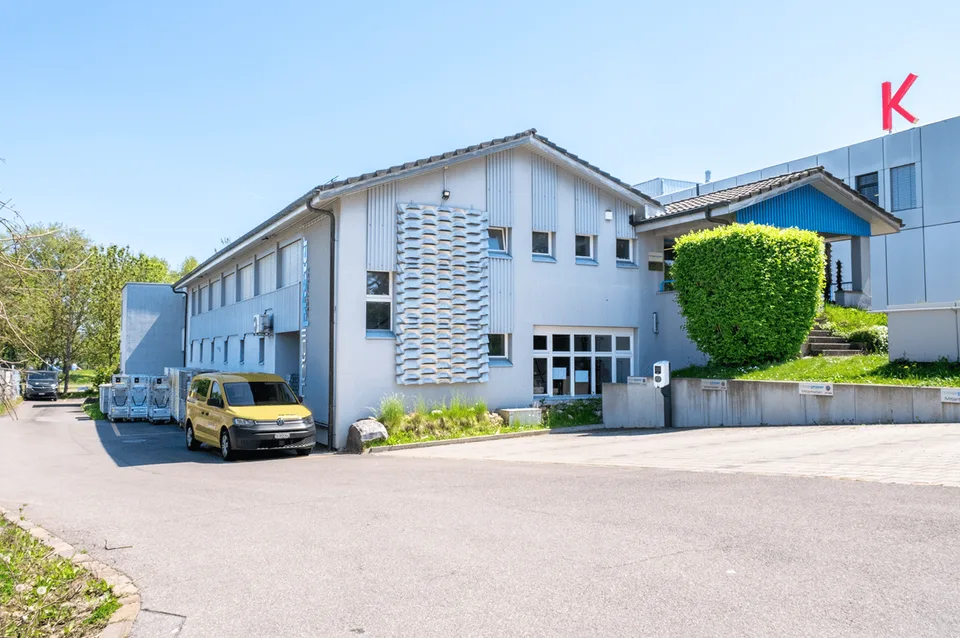 "Ihr repräsentatives Firmengebäude mit Büro / Open Space / Showroom / Archiv in Dielsdorf" – Foto 11 von 11