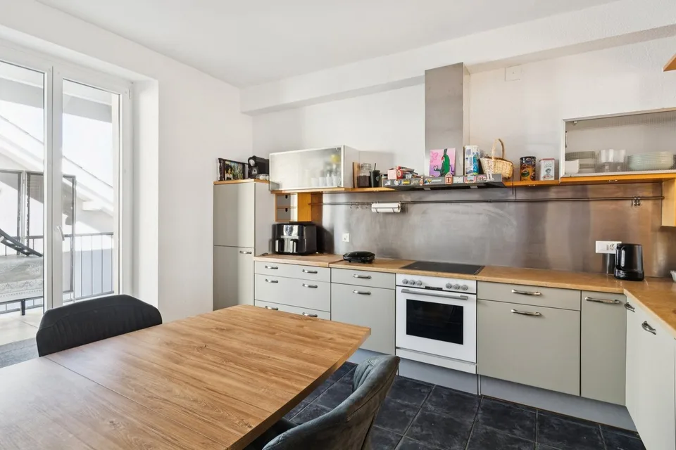 Immeuble de caractère mixte et de rendement au coeur de Delémon – photo 6 sur 13
