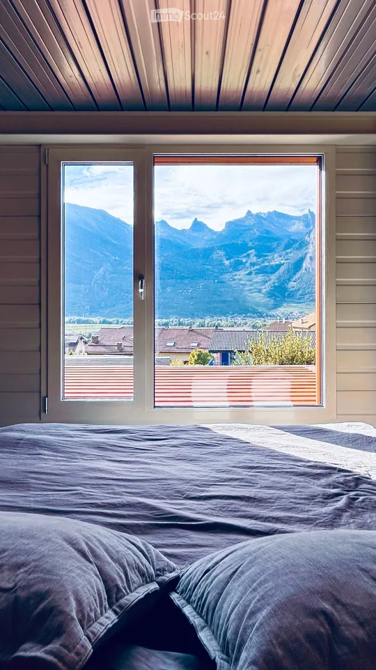 Einzelvilla im 'industriellen' Stil mit Baugrundstück und Entwicklungspotenzial – Foto 13 von 26