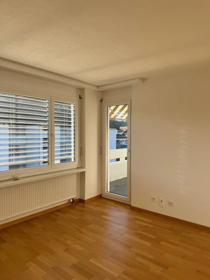 Prima locazione dopo ristrutturazione – appartamento 2.5 locali moderno con balcone – foto 9 di 12
