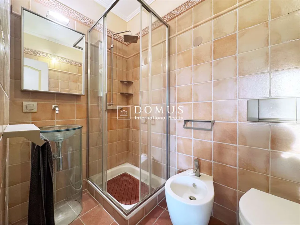 Geräumige Wohnung mit Swimmingpool – Foto 6 von 13