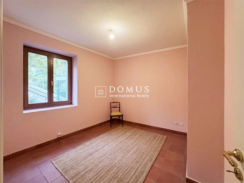 Geräumige Wohnung mit Swimmingpool – Foto 8 von 13