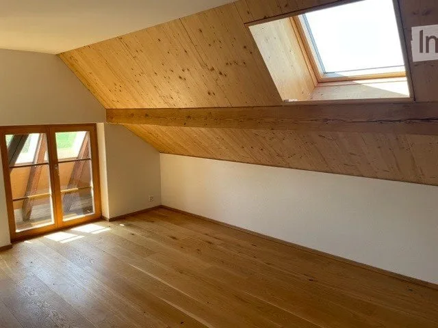 schöne 3.5-Zimmer-Wohnung mit Balkon ab 1.12.26 zu vermieten – Foto 4 von 5