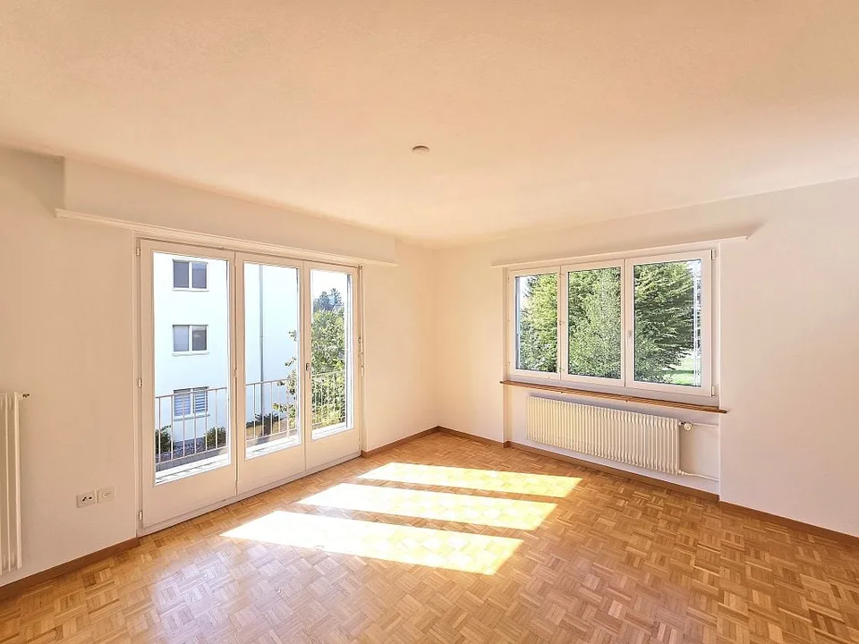 Appartamento 3 camere, 1° piano a destra – foto 3 di 6