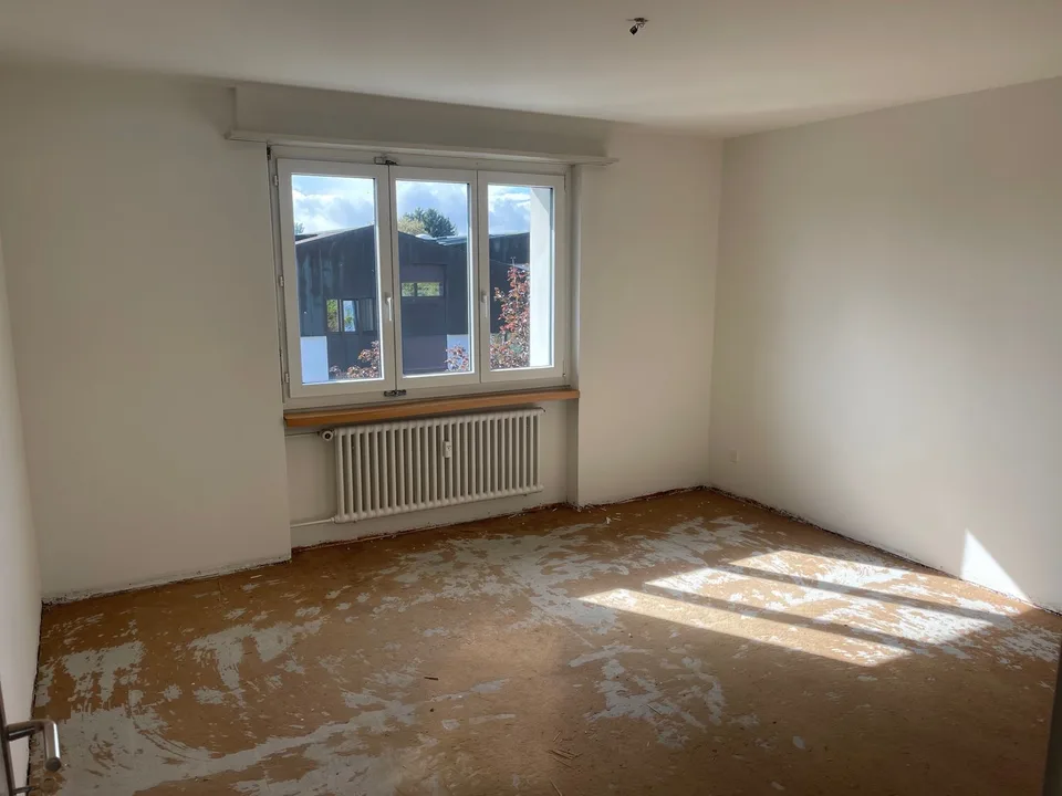 preiswerte 4-Zimmerwohnung mit Balkon und Aussicht – Foto 7 von 9