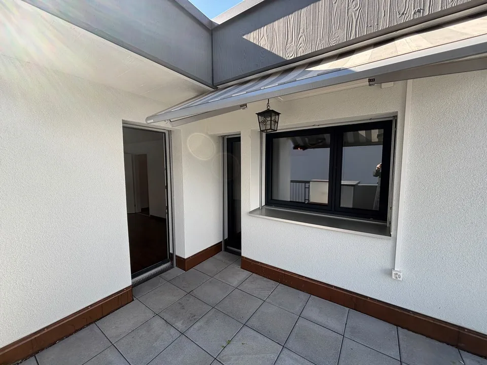 Charmante 2.5-Zimmer-Wohnung mit grosszügiger Terrasse! – Foto 12 von 13