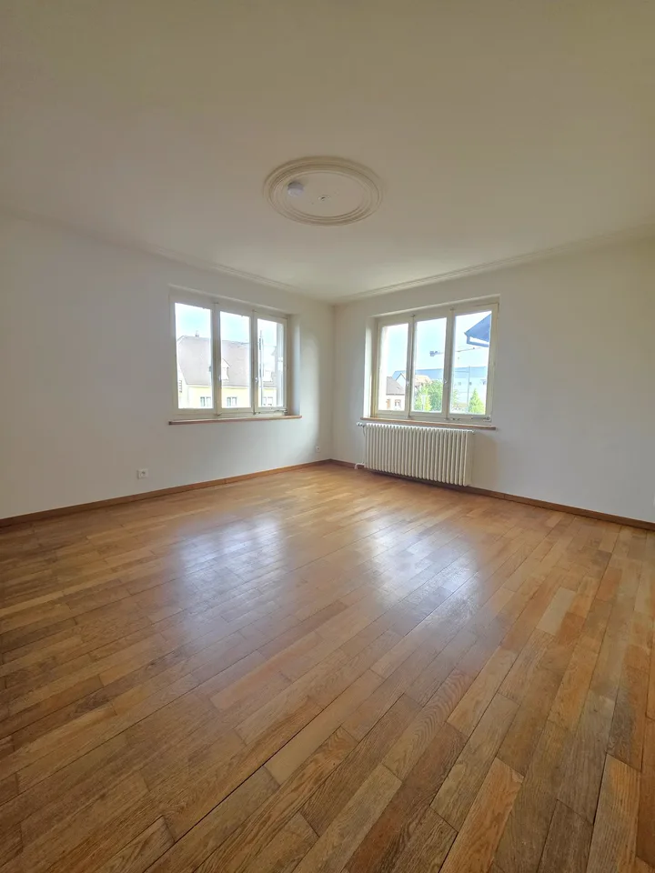 Haus im Ortszentrum 135m² mit Nebengebäude – Foto 8 von 11