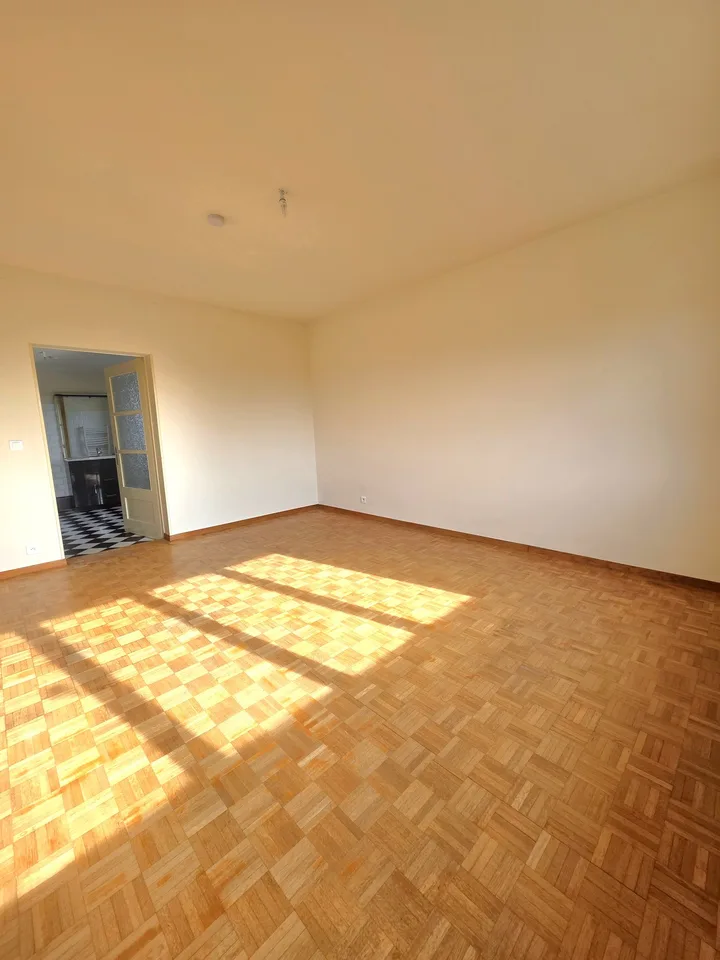 Haus im Ortszentrum 135m² mit Nebengebäude – Foto 10 von 11