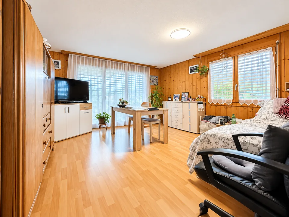 Charmant appartement 3.5 pièces avec vue sur la montagne à Stocken-Höfen – photo 6 sur 8
