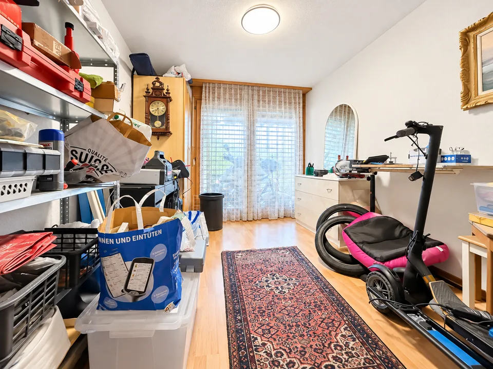 Charmant appartement 3.5 pièces avec vue sur la montagne à Stocken-Höfen – photo 8 sur 8