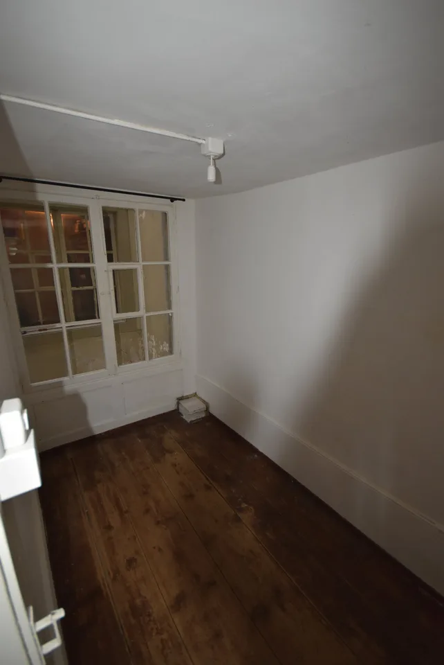 Charming 2-room apartment in the Bern old town – photo 7 of 11