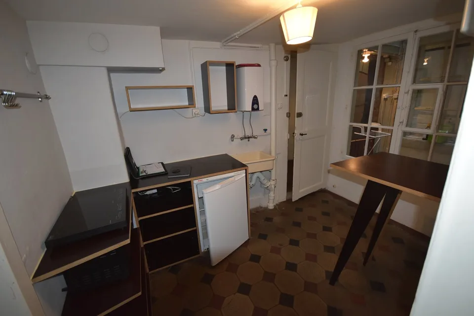 Charming 2-room apartment in the Bern old town – photo 10 of 11