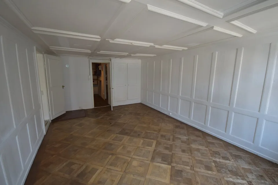 Charming 2-room apartment in the Bern old town – photo 6 of 11