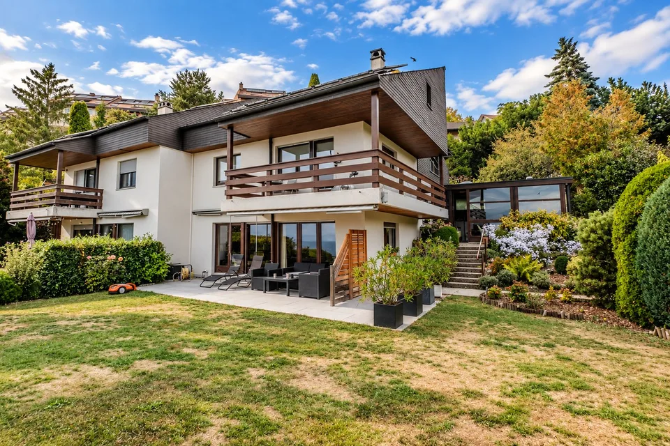 Schöne Reihenvilla mit 6.5 Zimmern und atemberaubendem Blick auf den See in Belmont-sur-Lausanne – Foto 5 von 13