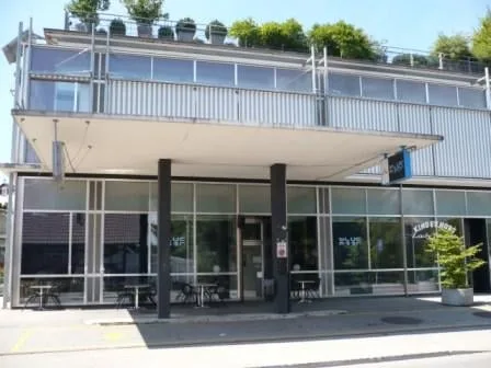 Espace commercial à louer près de l'autoroute – photo 9 sur 10
