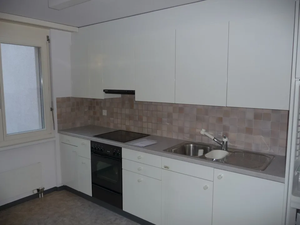 lässige 3.5-Zi. Erdgeschoss-Wohnung mit Balkon – Foto 4 von 11