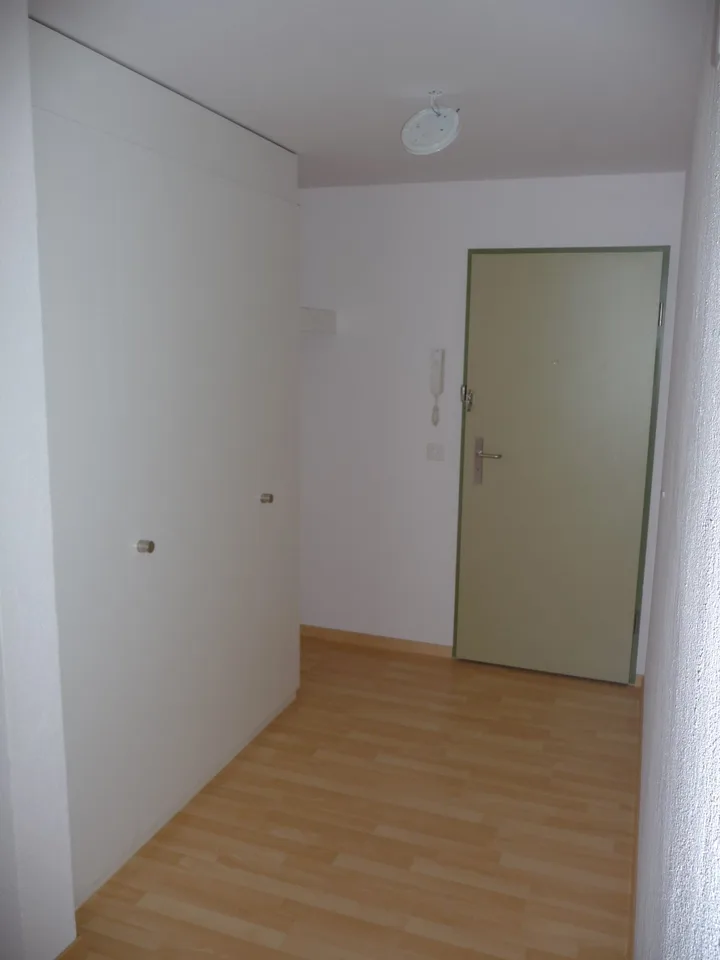 lässige 3.5-Zi. Erdgeschoss-Wohnung mit Balkon – Foto 6 von 11