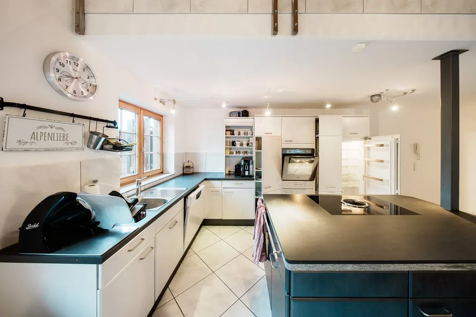 Alpines Wohngefühl mit Weitblick – grosszügige Maisonette in St. Antönien – Foto 10 von 19