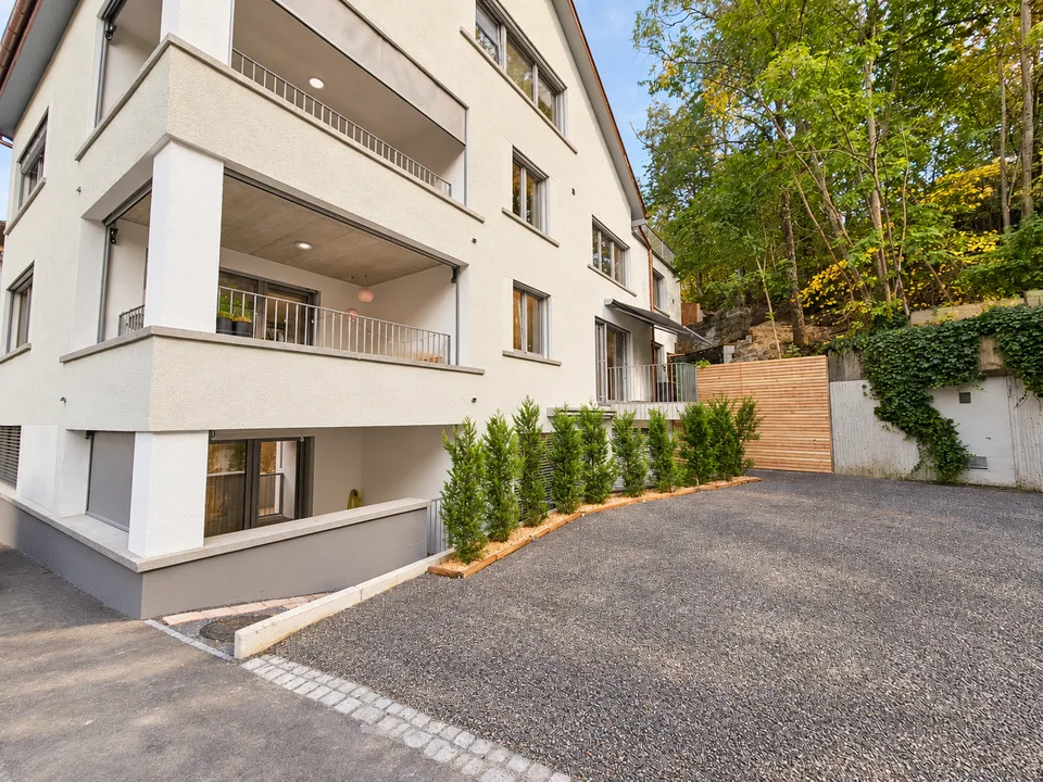 Appartement moderne 3.5 pièces dans un immeuble neuf à Glarus – disponible immédiatement ! – photo 2 sur 12