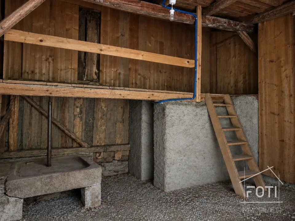 Immeuble de rendement à Martigny-Combe - 5,04 % brut avec potentiel de valorisation. – photo 10 sur 12