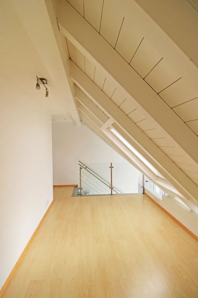 Un véritable joyau résidentiel, spacieux appartement maisonnette de 5,5 pièces à louer à Herzogenbuchsee – photo 13 sur 24