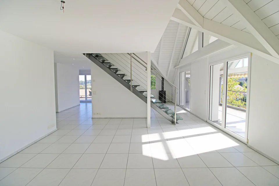 Un véritable joyau résidentiel, spacieux appartement maisonnette de 5,5 pièces à louer à Herzogenbuchsee – photo 6 sur 24