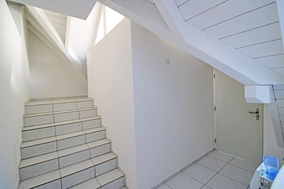 Un véritable joyau résidentiel, spacieux appartement maisonnette de 5,5 pièces à louer à Herzogenbuchsee – photo 20 sur 24