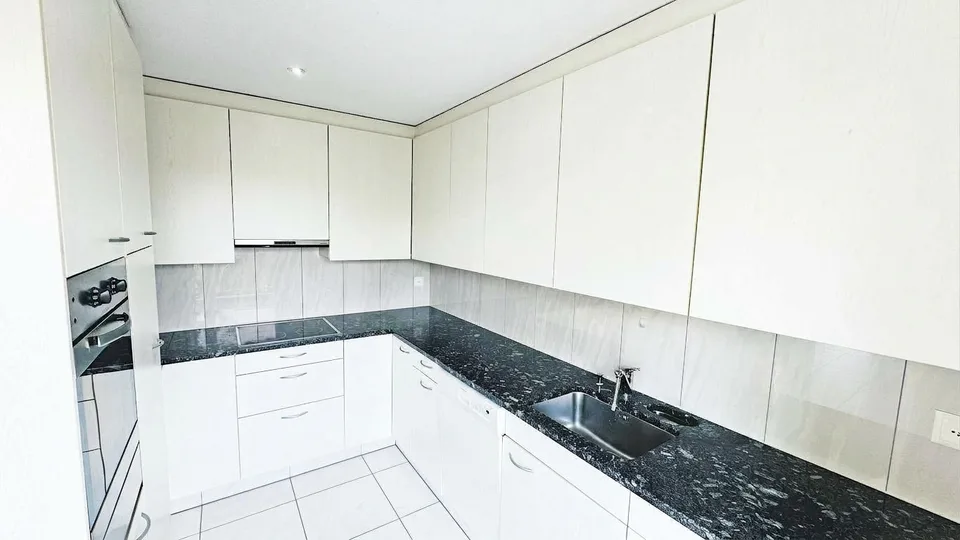 Un véritable joyau résidentiel, spacieux appartement maisonnette de 5,5 pièces à louer à Herzogenbuchsee – photo 10 sur 24