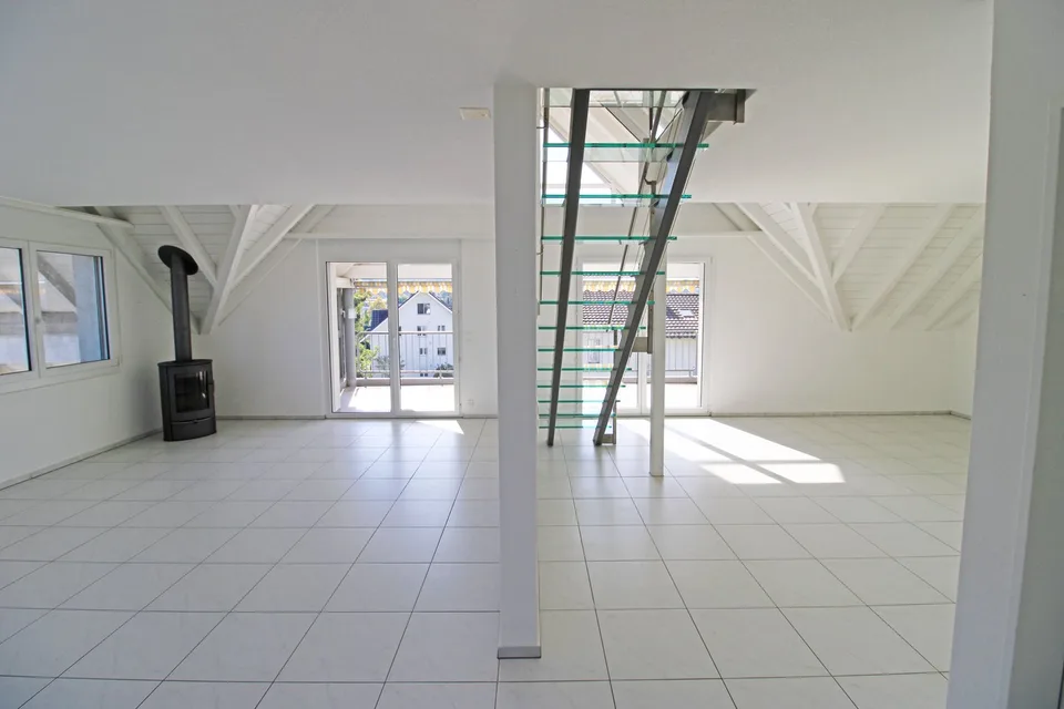 Un véritable joyau résidentiel, spacieux appartement maisonnette de 5,5 pièces à louer à Herzogenbuchsee – photo 4 sur 24