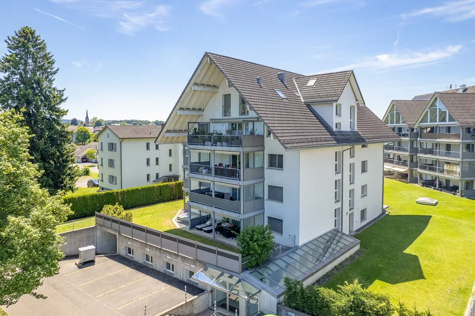Un véritable joyau résidentiel, spacieux appartement maisonnette de 5,5 pièces à louer à Herzogenbuchsee – photo 24 sur 24
