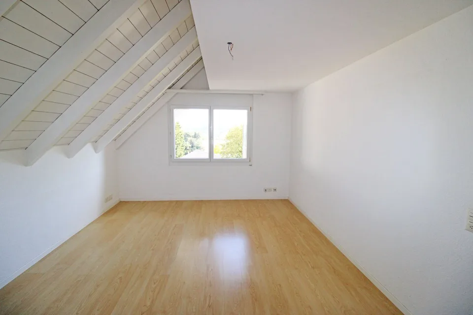 Un véritable joyau résidentiel, spacieux appartement maisonnette de 5,5 pièces à louer à Herzogenbuchsee – photo 11 sur 24