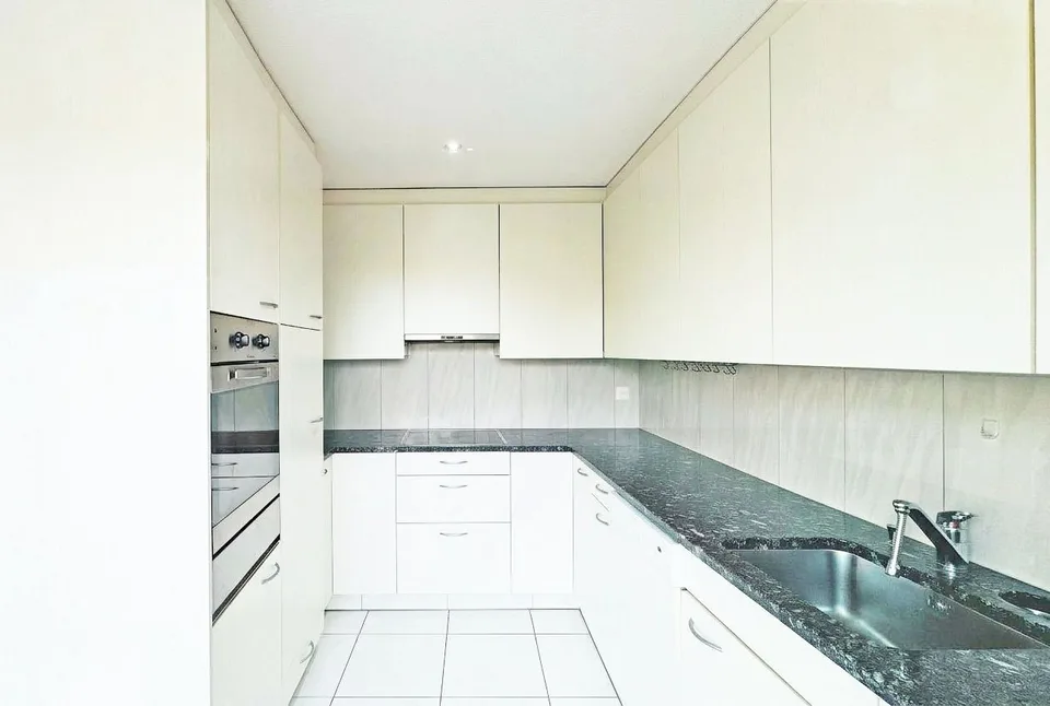 Un véritable joyau résidentiel, spacieux appartement maisonnette de 5,5 pièces à louer à Herzogenbuchsee – photo 9 sur 24