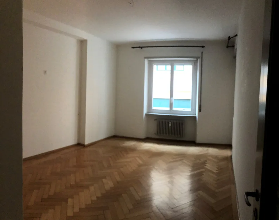 4 locaux dans la Via Cattedrale, zone piétonne Lugano – photo 4 sur 4
