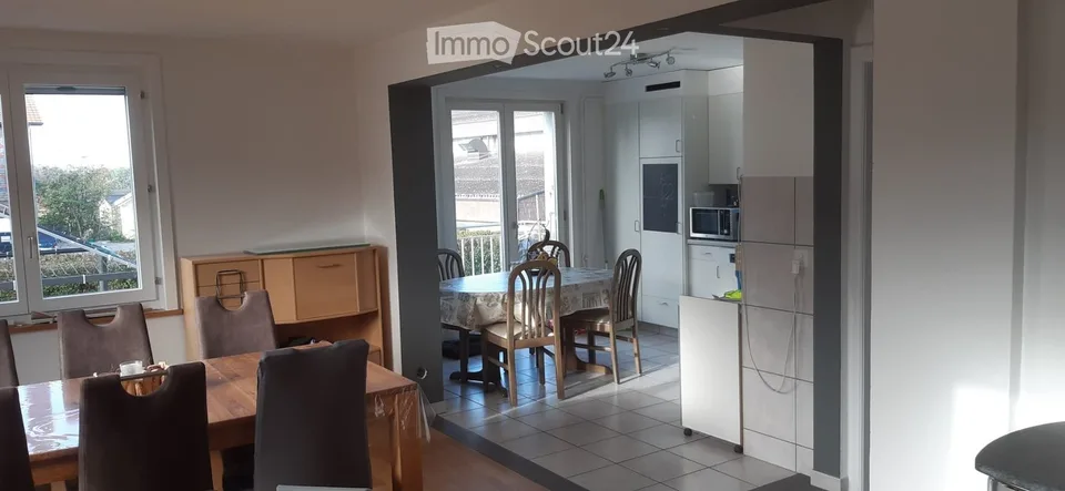 5,5 Zimmer im 1. Stock eines Einfamilienhauses – Foto 2 von 2