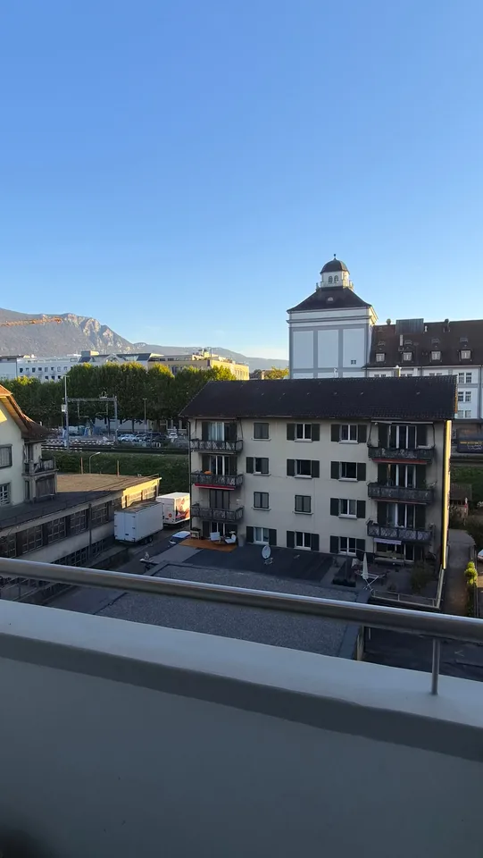 Helle 2.5-Zimmerwohnung mit grossem Balkon und Aussicht in Solothurn – Foto 7 von 7