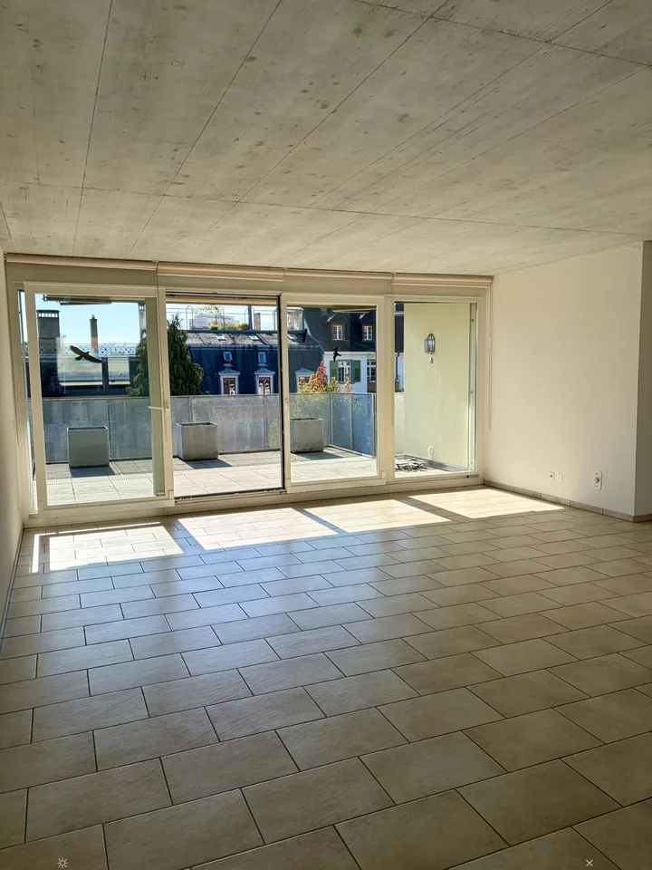3.5-Zimmer-Attikawohnung im Stadtzentrum von Biel zu vermieten – Foto 2 von 10