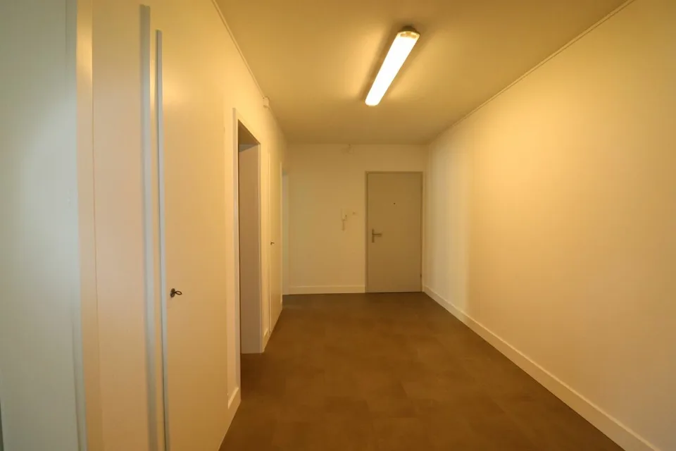 Entre le campus Novartis et le parc Kannenfeld - appartement 3 pièces moderne à louer à Bâle – photo 4 sur 12