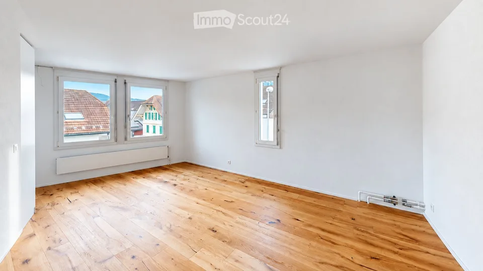 Appartamento loft di 4,5 locali con 191 m² e loggia coperta – ristrutturato 2025 – foto 5 di 10