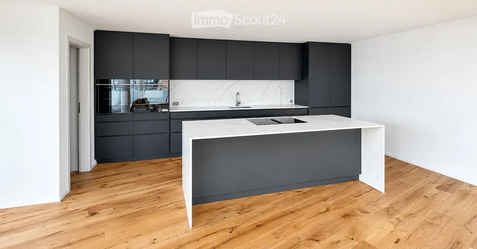Appartamento loft di 4,5 locali con 191 m² e loggia coperta – ristrutturato 2025 – foto 9 di 10