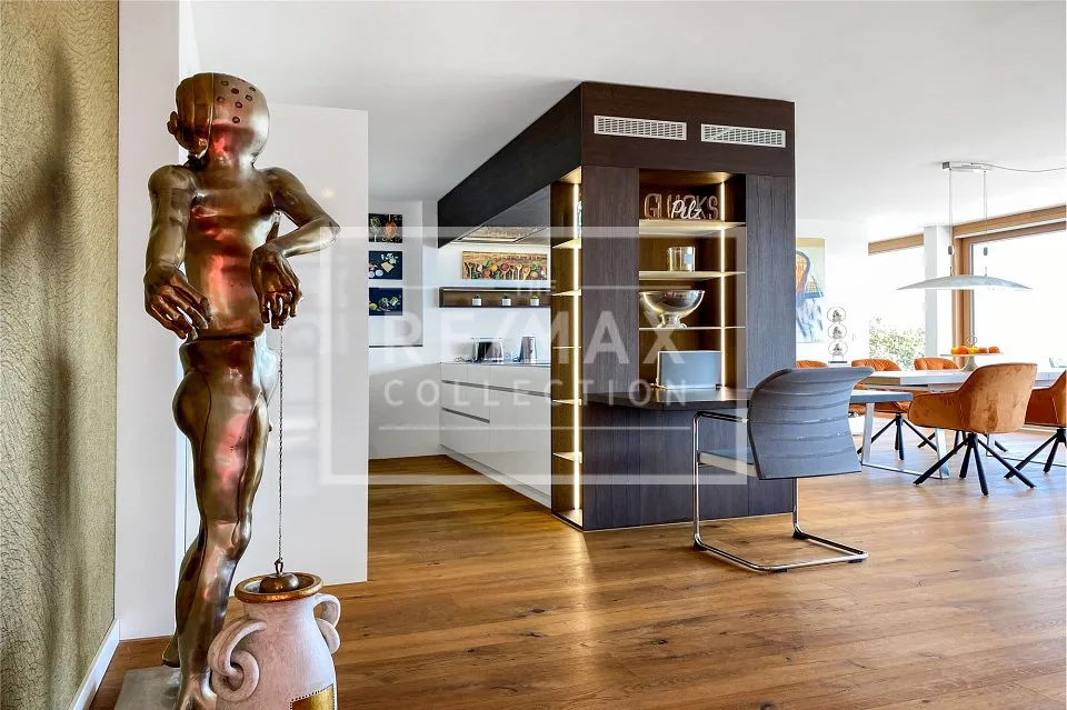 Appartamento di terrazza esclusivo e lussuosamente arredato con area esterna fantastica e vista da sogno – foto 11 di 13