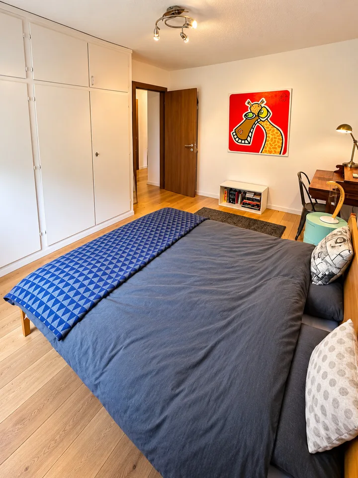 Seltenes, prächtiges 4 1/2-Zimmer-Apartment mit Renovierung und atemberaubendem Blick – Foto 10 von 13