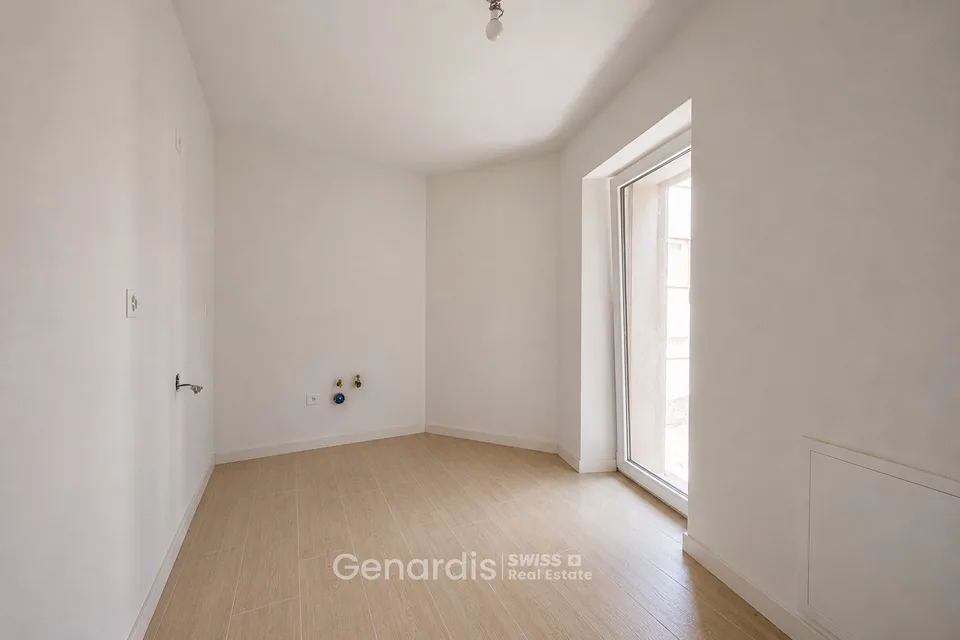 Bezauberndes 6.5-Zimmer-Dachgeschoss in Lema, Tessin – Foto 8 von 11