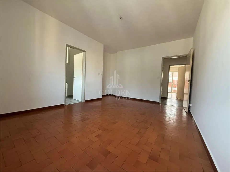 Appartement lumineux de 4.5 pièces à Massagno, avec 2 balcons et place de parking – photo 6 sur 13